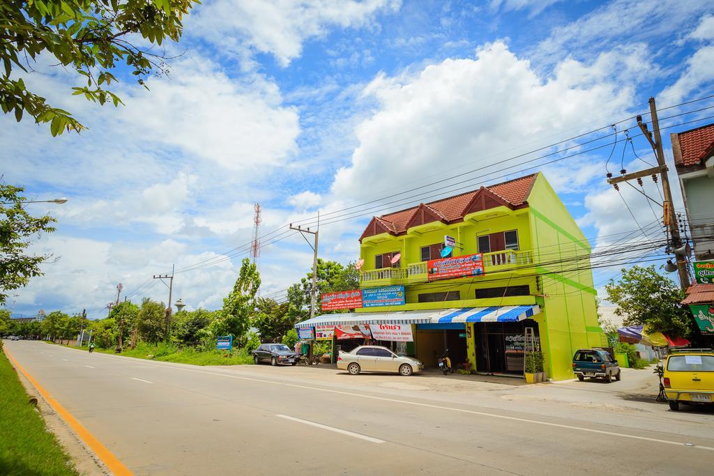 Malai Place Lampang Exterior foto